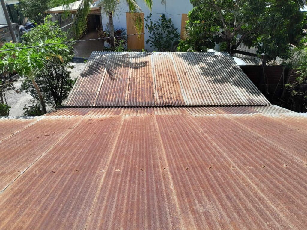 Toiture ancienne à rénover La Réunion